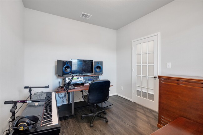 Building Photo - 8426 Moonlight Bay Cir