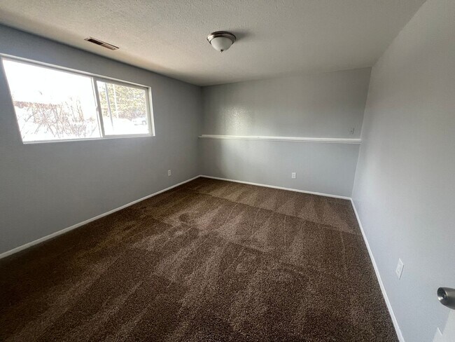 Building Photo - Four Bedroom Home in Cimarron Hills