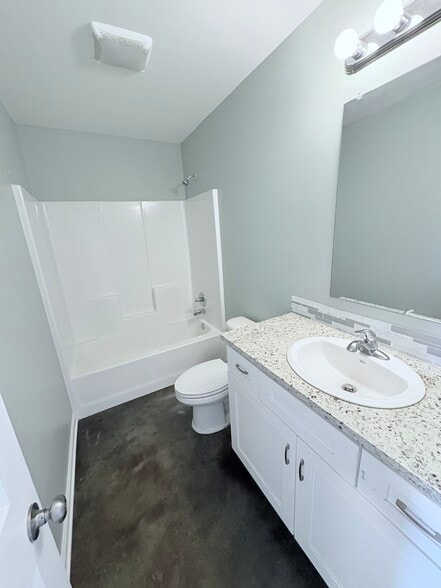 Building Photo - 1610 Dehart Dr