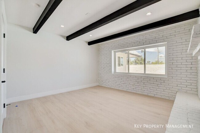 Building Photo - 3962 Euclid St