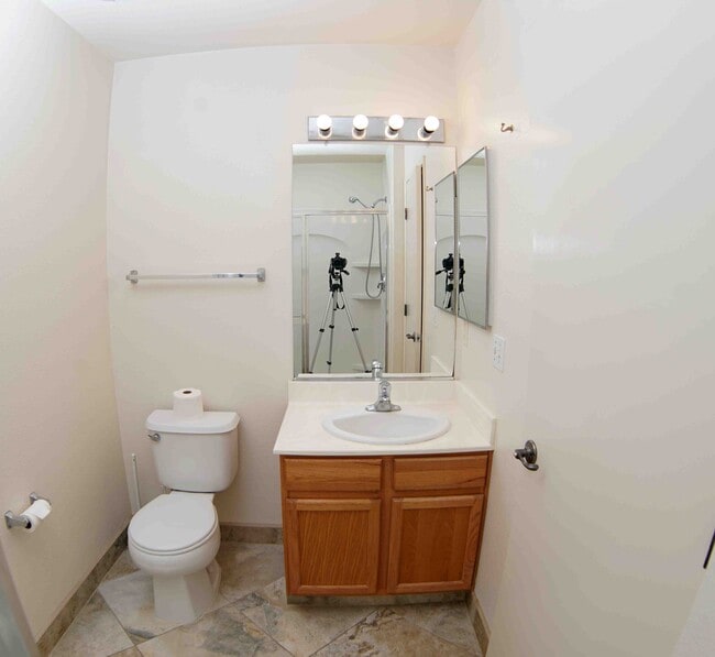 Building Photo - 31 Crissy Pl