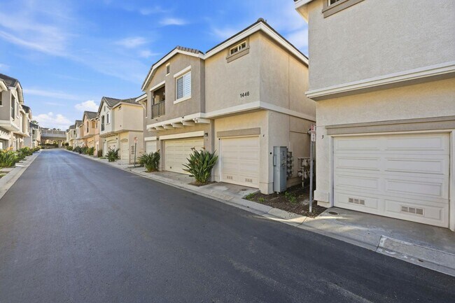 Building Photo - 1446 Trouville Ln