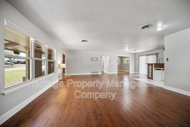 Building Photo - 434 Winfield Blvd