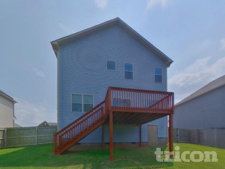 Building Photo - 618 Grantleigh Dr