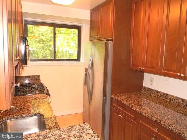 Primary Photo - Stylish Glover Park condo in a Lovely Reno...