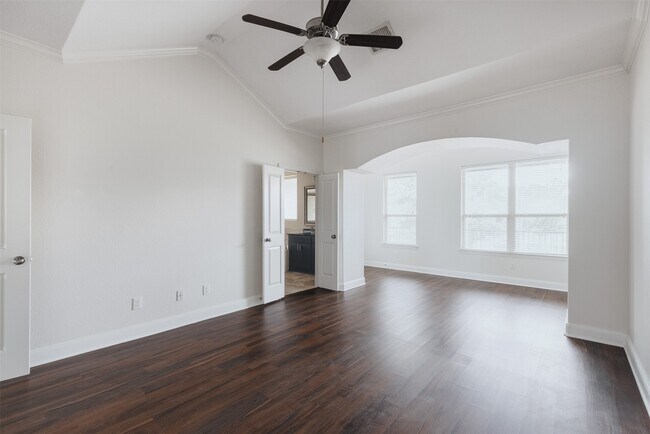 Building Photo - 411 Via Regatta Dr