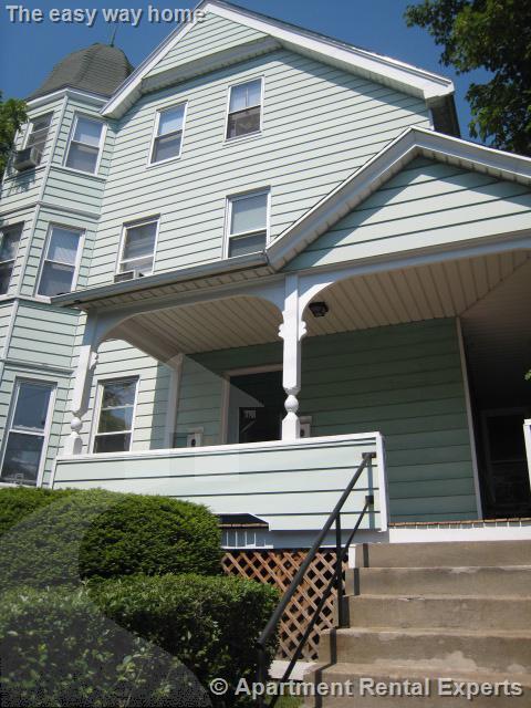 Building Photo - 36 Central St