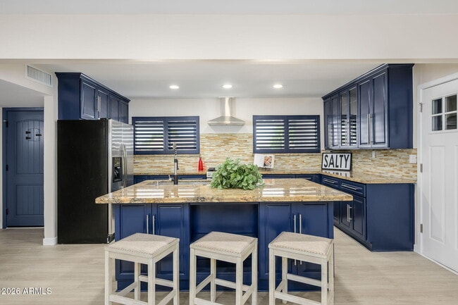 Building Photo - 903 W Missouri Ave