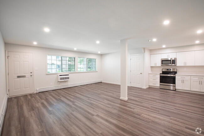 Interior Photo - Pine Hills South