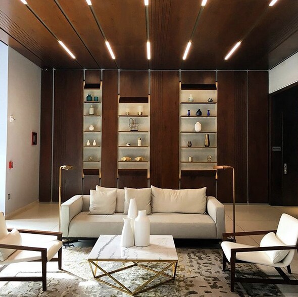 Lobby - 160 1st St
