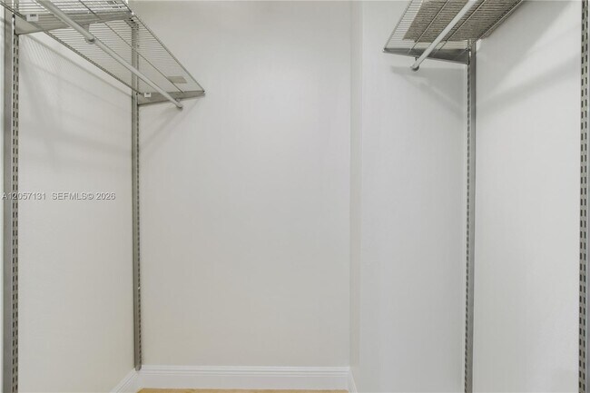 Building Photo - 13120 SW 92nd Ave