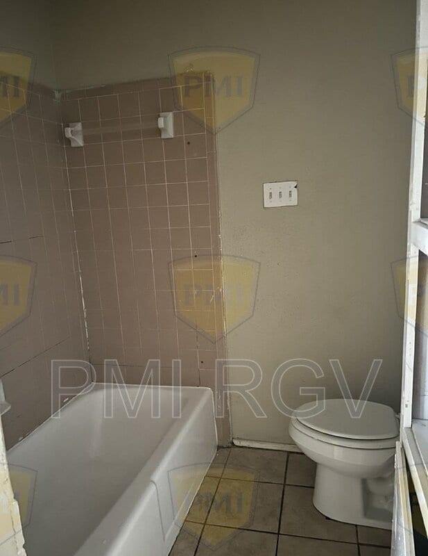 Building Photo - 1608 Norma Ln