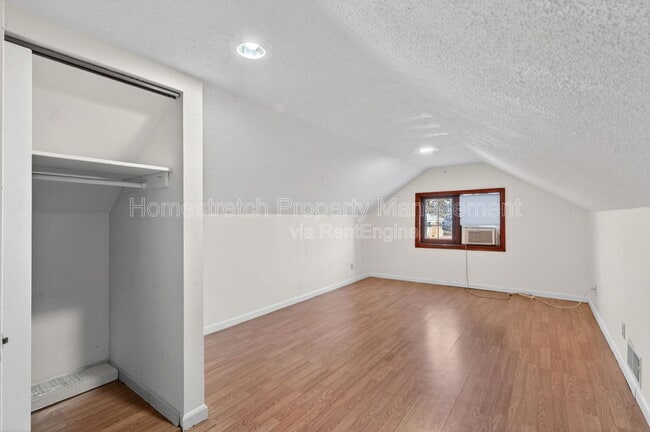 Building Photo - 3155 Hampton Ave