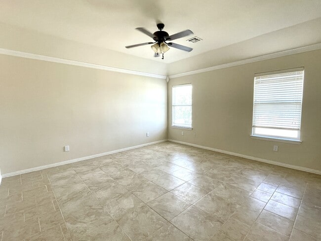 Building Photo - 4811 Mill Creek Dr