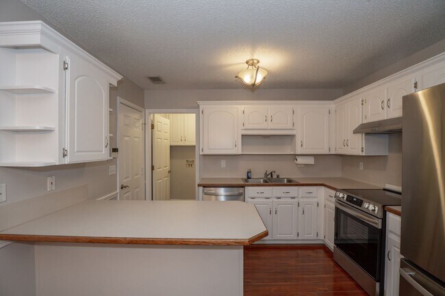 Building Photo - Updated 3 Bedroom Home in Cabot