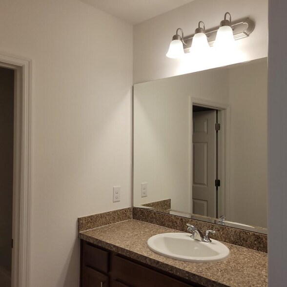 Building Photo - 4057 Serene Water Ave