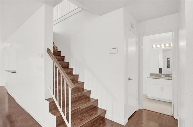 Building Photo - 3980 Delos Dr