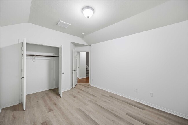 Building Photo - 1511 Baldridge Ln