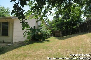 Building Photo - 1226 Billings Dr