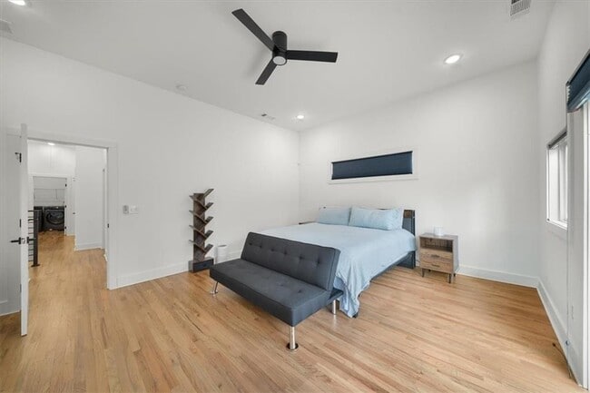 Building Photo - 1846 Rogers Ave SW