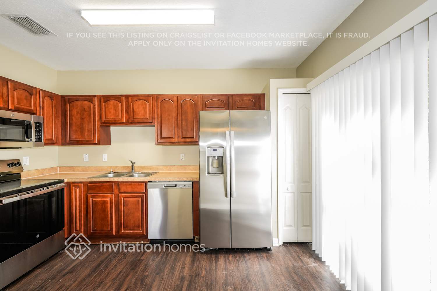 Building Photo - 18540 Kentisbury Ct