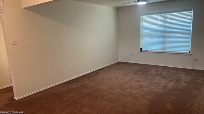 Building Photo - 1008 Meadowlark Dr