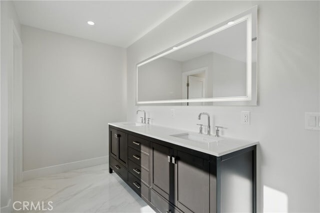 Building Photo - 830 Huerta Verde Rd