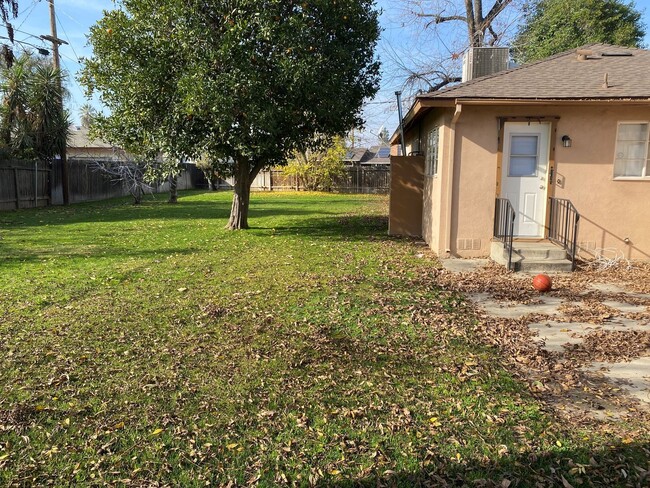 Building Photo - 3921 Navajo Ave