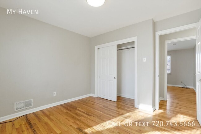 Building Photo - Adorable 2 bedroom unit in Sunnyside