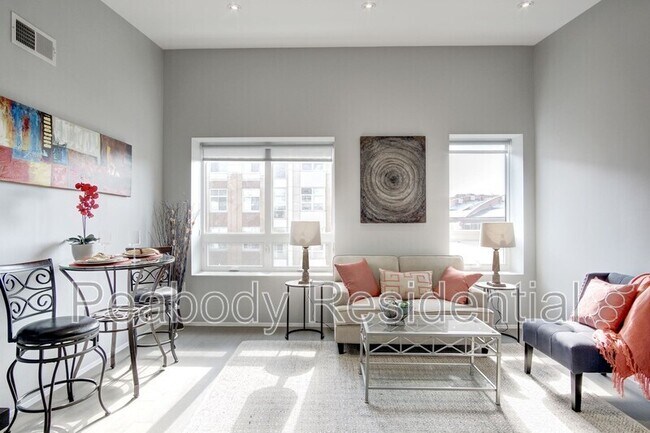 Building Photo - 2422 17th St NW