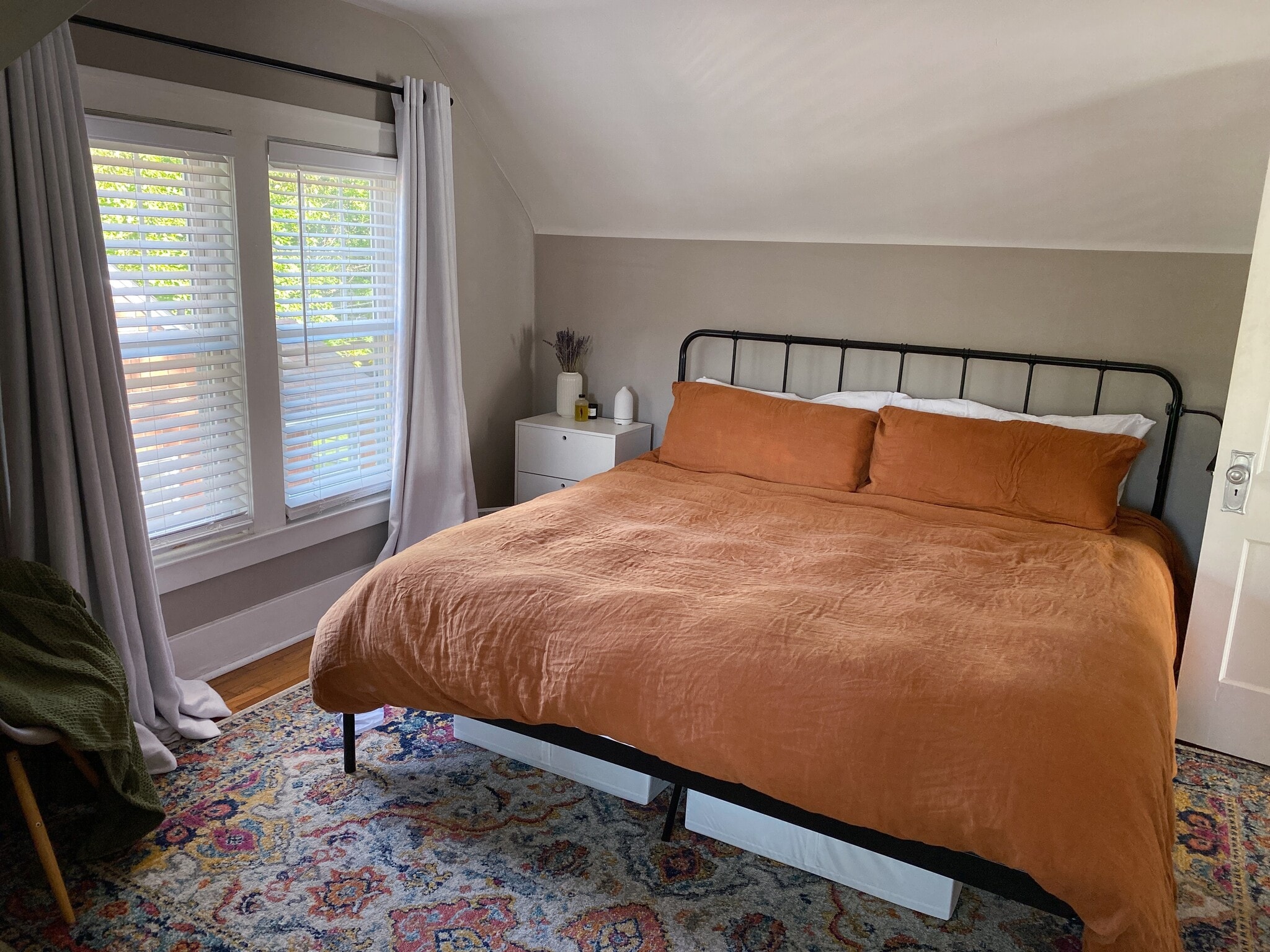 Building Photo - 1312 N Maple Ave