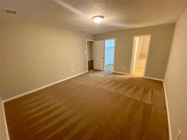 Building Photo - 16013 Sweetwater Fields Ln