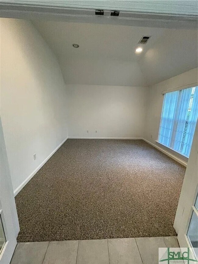 Building Photo - 568 Marshview Dr