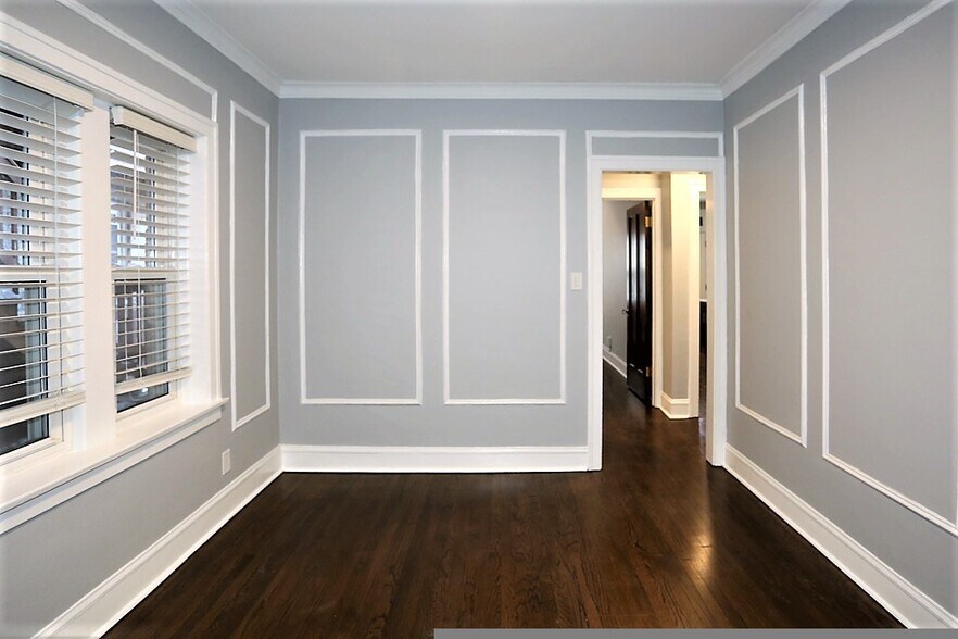 Building Photo - 5306 N Ashland Ave