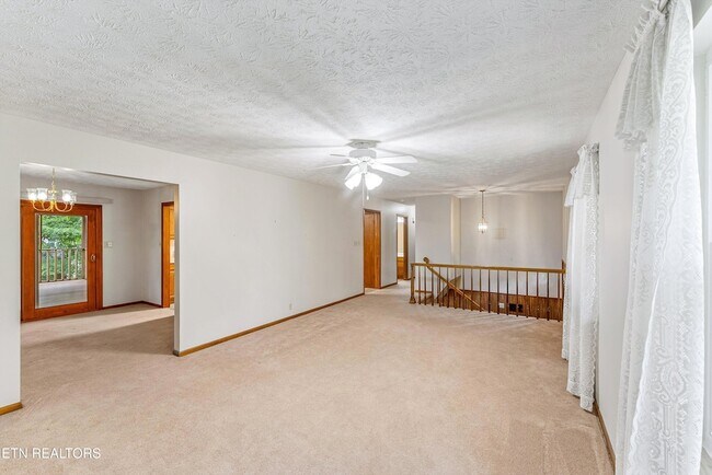 Building Photo - 9528 Gulf Park Dr