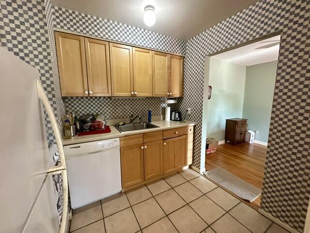Building Photo - 1209 Island Dr