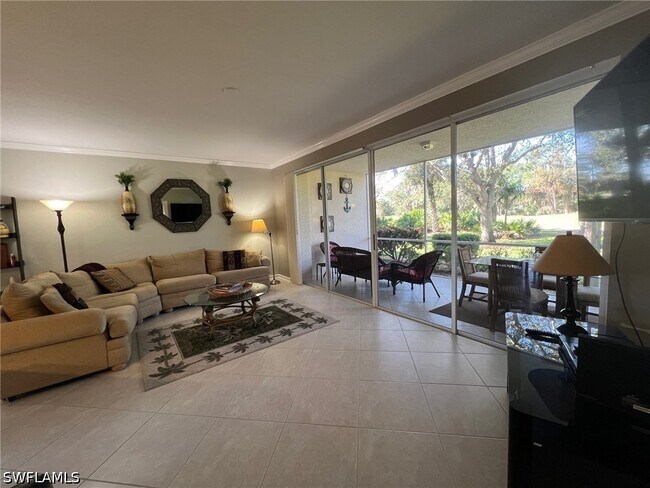 Building Photo - 8125 Celeste Dr