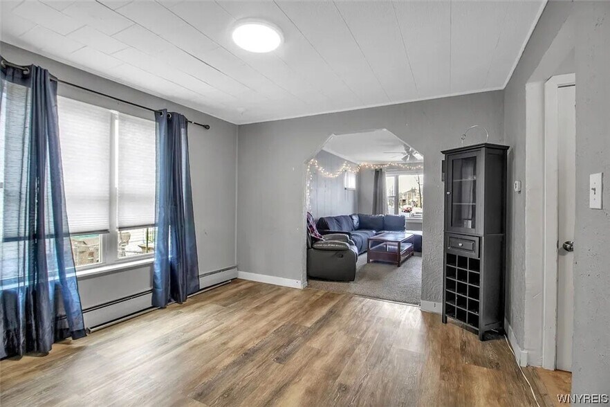 Building Photo - 11 Kaufman Dr