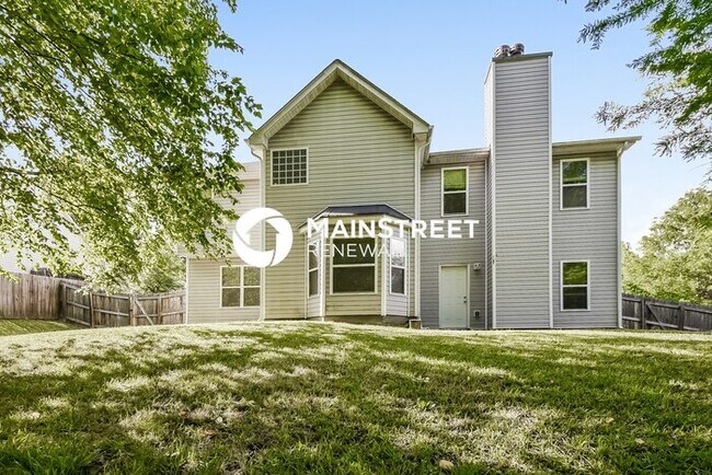 Building Photo - 4 Bedroom Pet-Friendly Home in Fairburn, GA with Main Street Renewal