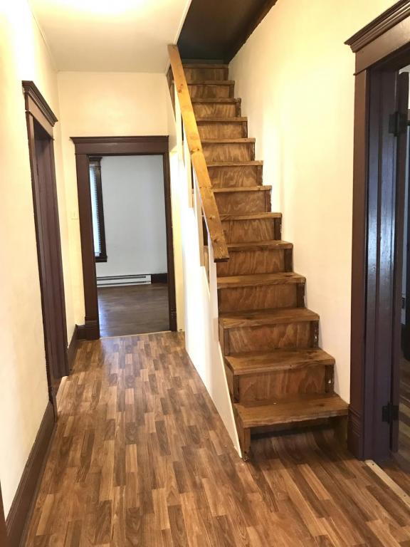 Building Photo - 103 Locust St