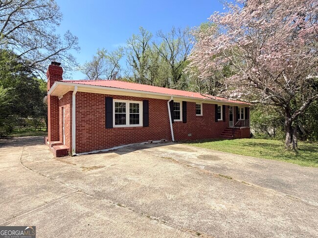 Building Photo - 125 Lillian Dr