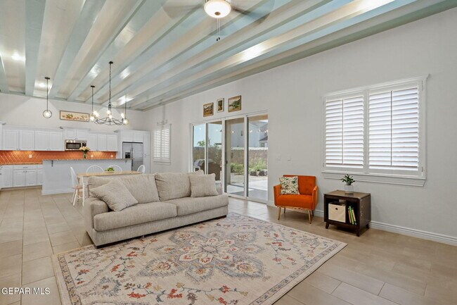 Building Photo - 12364 Desert Dove Ave