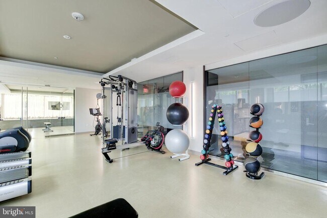 Building Photo - 2501 M St NW