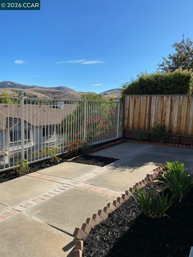 Building Photo - 171 Shadowhill Cir