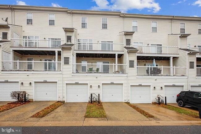 Building Photo - 206 Heathwalk St