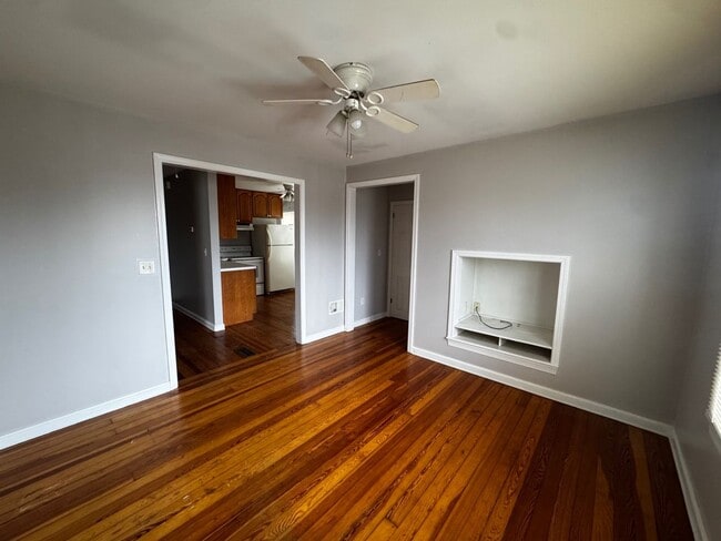 Building Photo - 5103 Gifford Ave