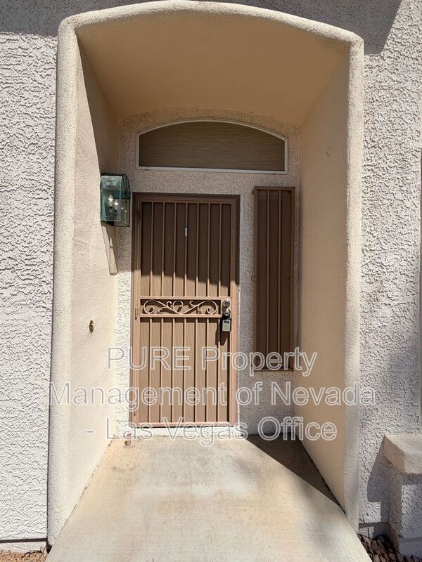 Building Photo - 266 Bluefield Ln