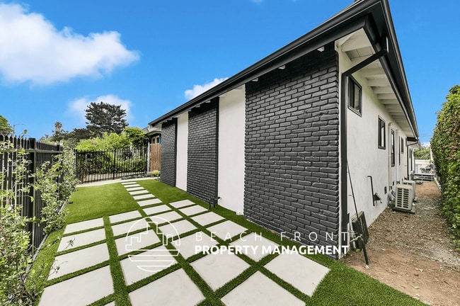 Building Photo - 412 Brooks Ave.