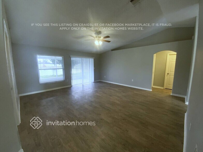 Building Photo - 4240 Climbing Aster Ct