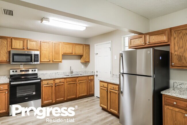 Building Photo - 6227 Pine Summit Dr